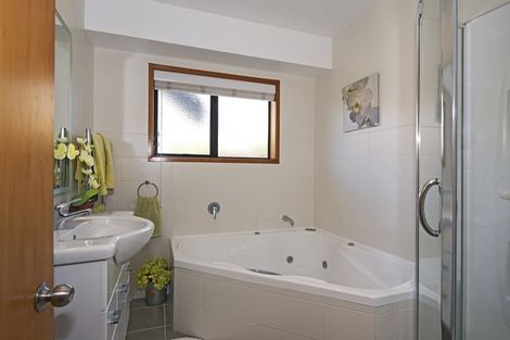 Photo of property in 3 Maygrove Drive, Orewa, 0931