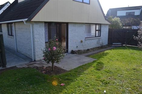 Photo of property in 5 Jarrett Court, Roslyn, Palmerston North, 4414
