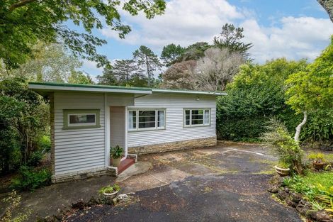 Photo of property in 15 Fairmount Road, Titirangi, Auckland, 0604