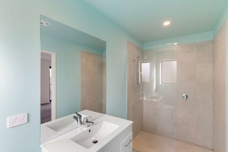 Photo of property in 85a Marine Parade, North New Brighton, Christchurch, 8083