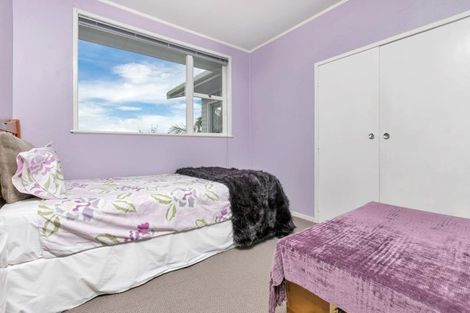 Photo of property in 16 Coronation Road, Glenfield, Auckland, 0627