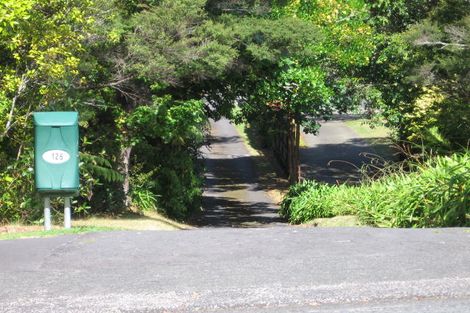 Photo of property in 128 Cliff View Drive, Green Bay, Auckland, 0604