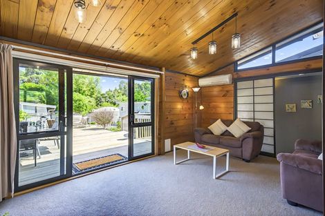 Photo of property in 222 Main Road South, Raumati South, Paraparaumu, 5032