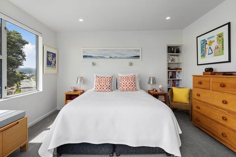 Photo of property in 363u2 Karaka Bay Road, Karaka Bays, Wellington, 6022