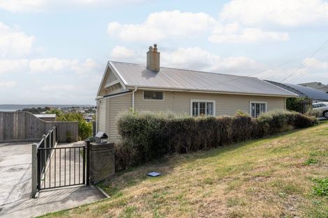Photo of property in 3 Thornley Street, Titahi Bay, Porirua, 5022
