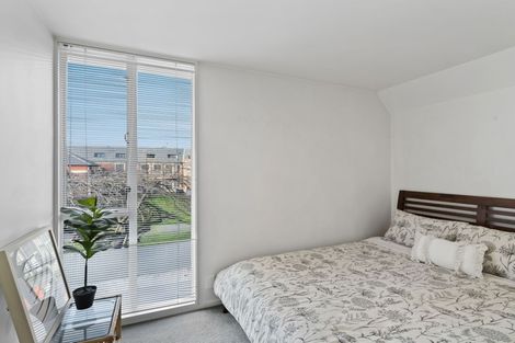 Photo of property in 18/15 Peterborough Street, Christchurch Central, Christchurch, 8013