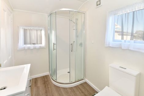 Photo of property in 45 Karaka Street, Helensville, 0800