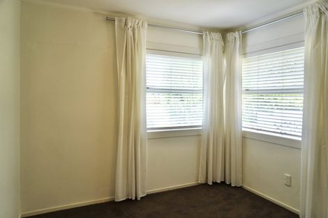 Photo of property in 2/220 Pakuranga Road, Pakuranga Heights, Auckland, 2010