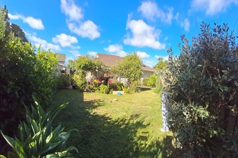 Photo of property in 1/7 Dalkeith Place, Opaheke, Papakura, 2113