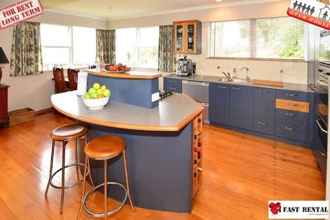 Photo of property in 20 Tawhana Crescent, Red Beach, 0932
