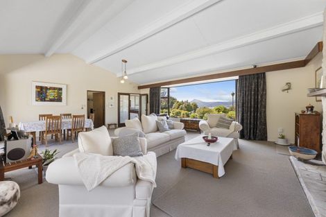 Photo of property in 33 Blanket Bay Road, Sawyers Bay, Port Chalmers, 9023