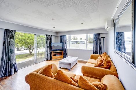 Photo of property in 22 Armour Place, Onekawa, Napier, 4110