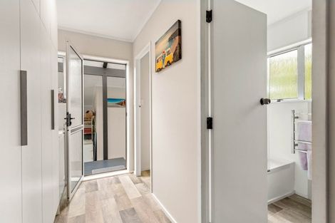 Photo of property in 105 Mckellar Place, Whangamata, 3620