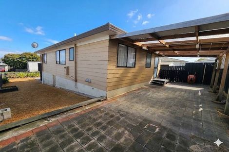 Photo of property in 2/8 Silver Road, Weymouth, Auckland, 2103