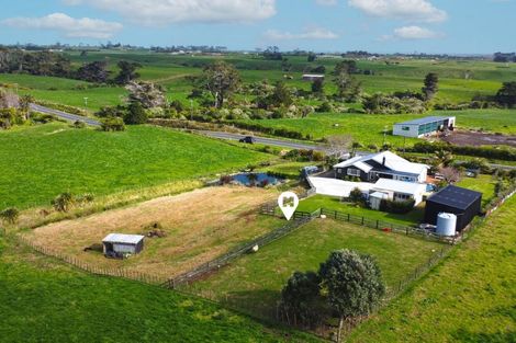 Photo of property in 1385 South Road, Kaitake, New Plymouth, 4374