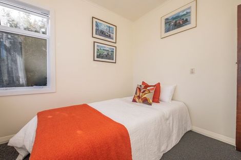 Photo of property in 19 Russell Street, Westport, 7825