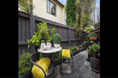 Photo of property in 2/19 Kilmarnock Street, Riccarton, Christchurch, 8011