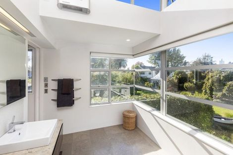 Photo of property in 100a Glandovey Road, Fendalton, Christchurch, 8052