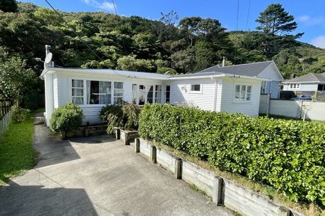 Photo of property in 31 Sunny Grove, Wainuiomata, Lower Hutt, 5014