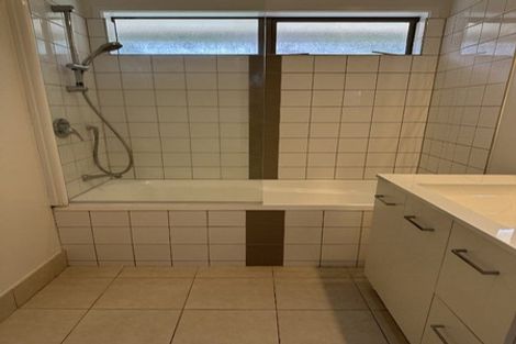 Photo of property in 20f Waione Avenue, Te Atatu Peninsula, Auckland, 0610