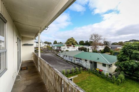 Photo of property in 6 Davies Lane, New Plymouth, 4310