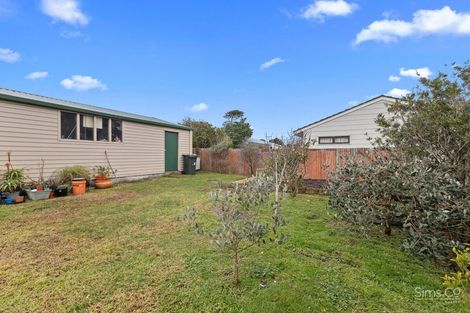 Photo of property in 8 Omori Place, Castlecliff, Whanganui, 4501