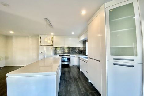 Photo of property in 54 Killarney Drive, Flat Bush, Auckland, 2019