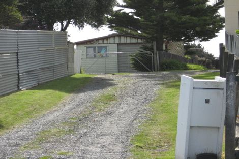 Photo of property in 8 Kuaka Place, Castlecliff, Whanganui, 4501