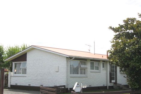 Photo of property in 15 Inca Place, Redwood, Christchurch, 8051