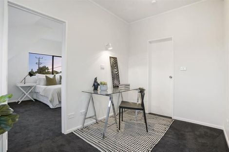 Photo of property in 1/81 Carlisle Road, Torbay, Auckland, 0632