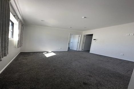 Photo of property in 47 Buckingham Crescent, Papatoetoe, Auckland, 2025