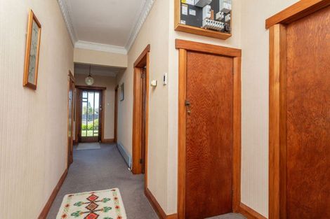 Photo of property in 22 Hunter Street, Dannevirke, 4930
