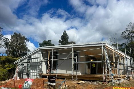 Photo of property in 33 North Ridge Drive, Pauanui, 3579