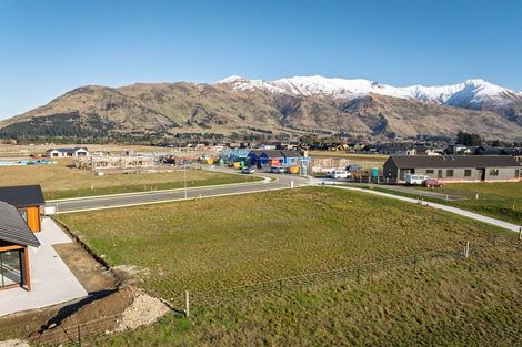 Photo of property in 29 Packer Road, Wanaka, 9382
