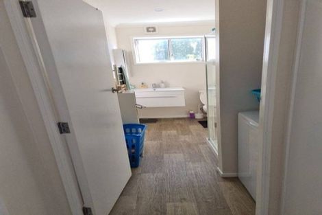 Photo of property in 71j Randwick Crescent, Moera, Lower Hutt, 5010