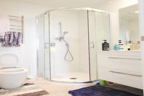 Photo of property in 4/47a Huntington Drive, Huntington Park, Auckland, 2013