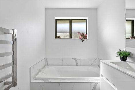 Photo of property in 8 Rahme Crescent, Kaiapoi, 7630