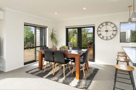 Photo of property in 67 Albert Road, Tokomaru, Palmerston North, 4474