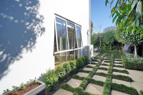 Photo of property in 35b Holly Road, St Albans, Christchurch, 8014