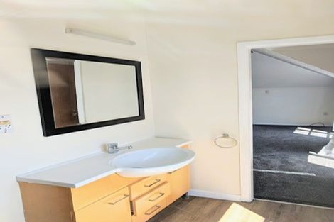 Photo of property in 152 Main Road, Wainuiomata, Lower Hutt, 5014