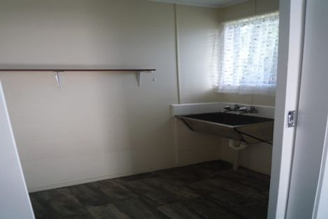 Photo of property in 2/24 Station Road, Takanini, 2112