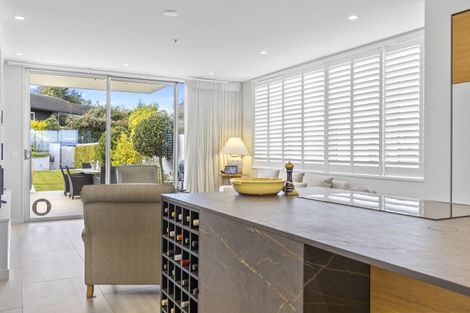 Photo of property in 110 Lake Terrace, Taupo, 3330
