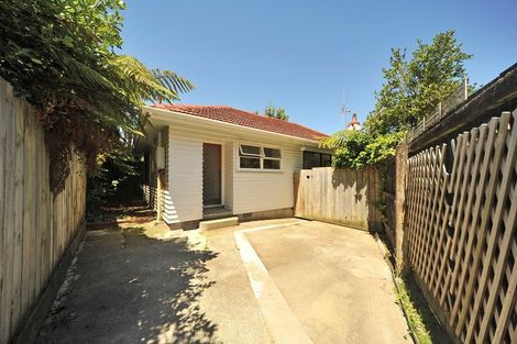 Photo of property in 20 Lyndhurst Road, Tawa, Wellington, 5028