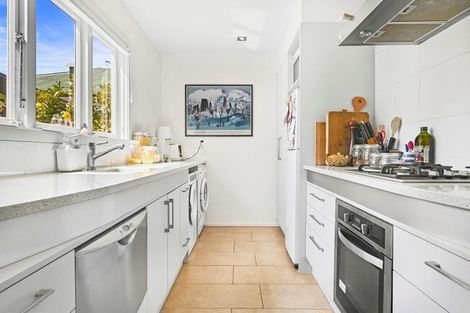 Photo of property in 139 Holly Road, St Albans, Christchurch, 8014