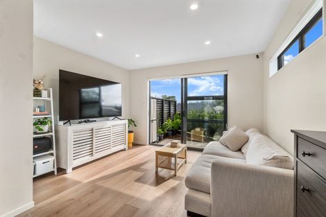 Photo of property in 89 Selo Street, Glen Eden, Auckland, 0602