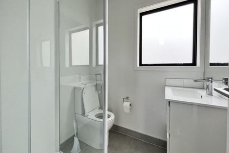 Photo of property in 7/1 Fruitvale Road, New Lynn, Auckland, 0600