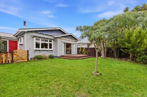Photo of property in 24 Birdwood Avenue, Beckenham, Christchurch, 8023