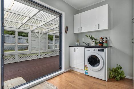 Photo of property in 11 Tweed Road, Papakowhai, Porirua, 5024
