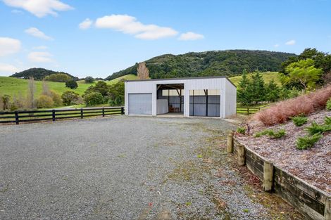 Photo of property in 109 Mountain Road, Maungaturoto, 0587