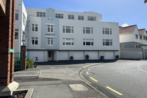 Photo of property in Hobson Flats, 1u2 Hobson Street, Pipitea, Wellington, 6011